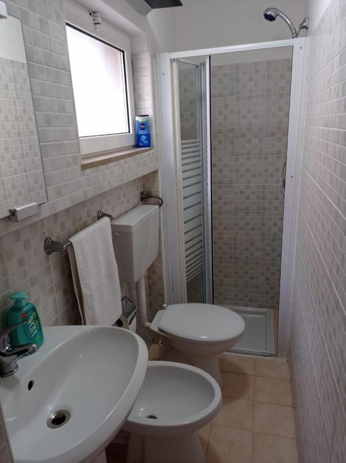 Bari Guest House Luaran gambar